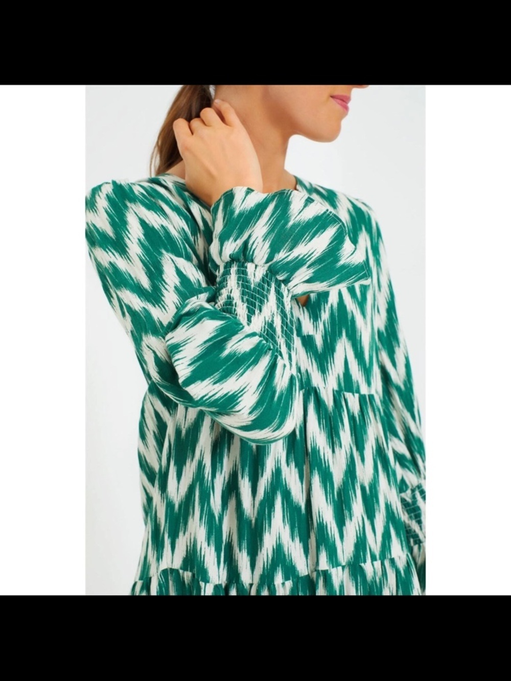 Pomander Place Tuckernuck Green White Ikat Zig Zag Print Tiered Dress Size M - Picture 8 of 14